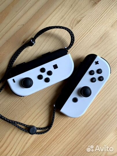 Nintendo switch joy con белые