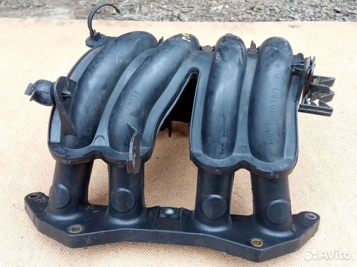 Коллектор впускной Пежо Peugeot 206 1,4