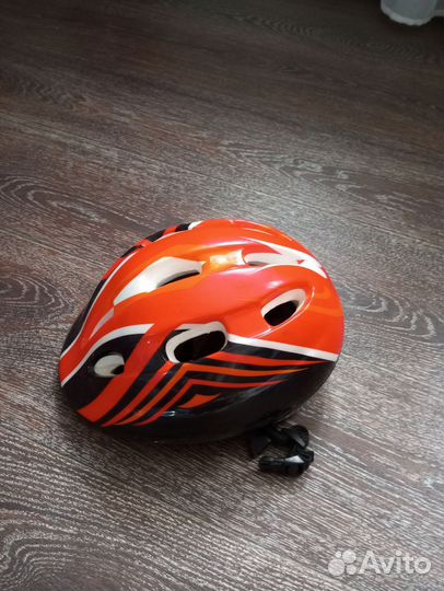 Защитный детский шлем