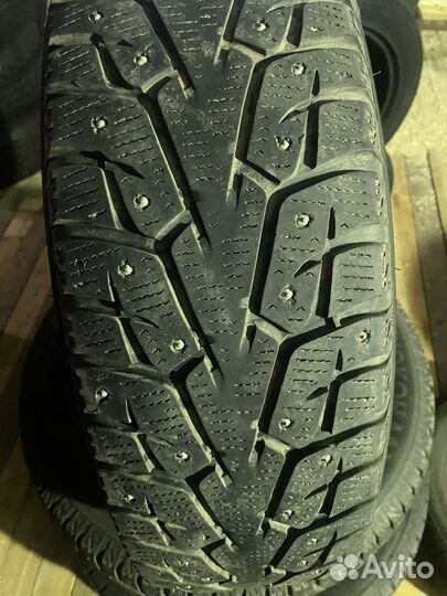 Yokohama Ice Guard Stud IG55 215/70 R16 100T