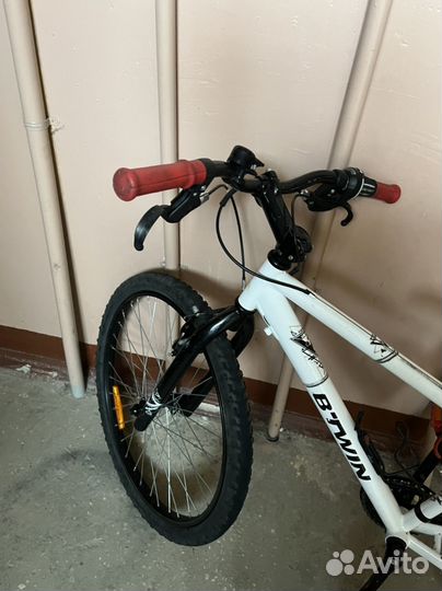 Подростоквый велосипед BTwin Rockrider300