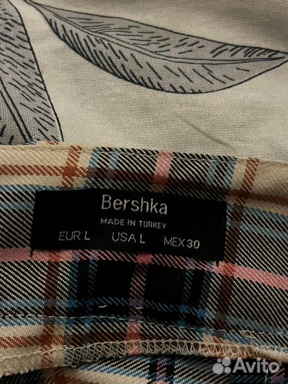 Плиссированная мини юбка в клетку bershka