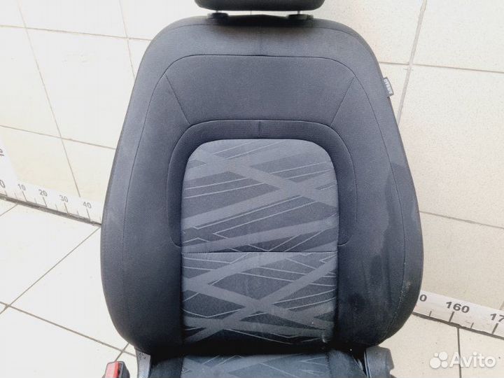 Сиденье переднее левое Kia Ceed 2 рест. 1.6 G4FG