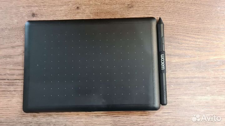 Графический планшет One by Wacom Medium CTL-472-N