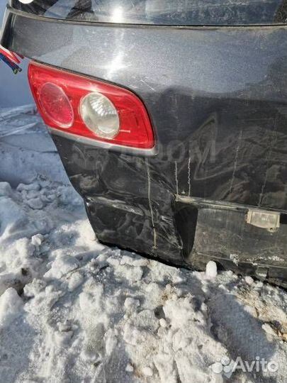 Дверь багажника Mazda Demio DY5W (2-ой модели) DY3