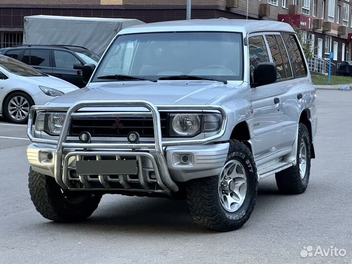 Mitsubishi Pajero 2.5 МТ, 2002, 200 000 км