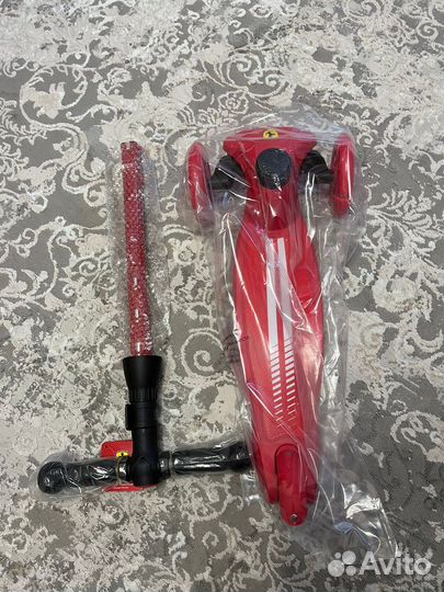 Самокат детский новый