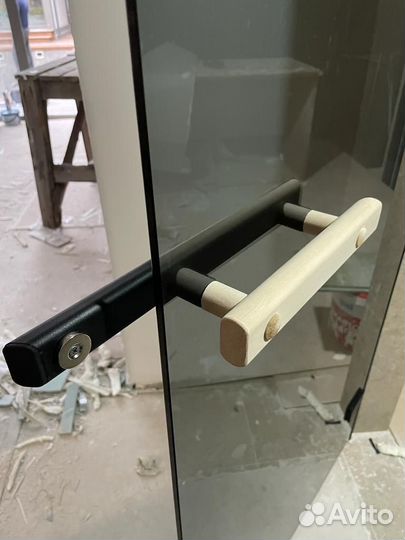 Стеклянные двери для бани