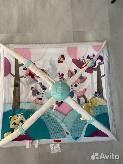 Развивающий коврик tiny love