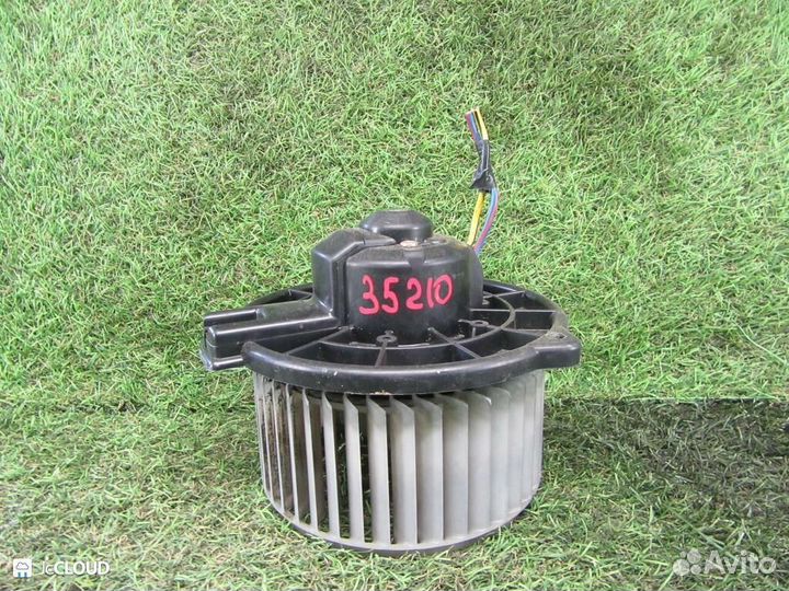 Мотор печки на honda accord CF3 F18B