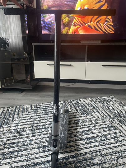 Продам б/у самокат