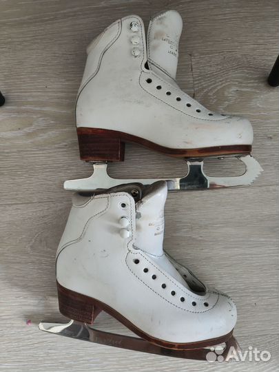 Коньки фигурные Axel