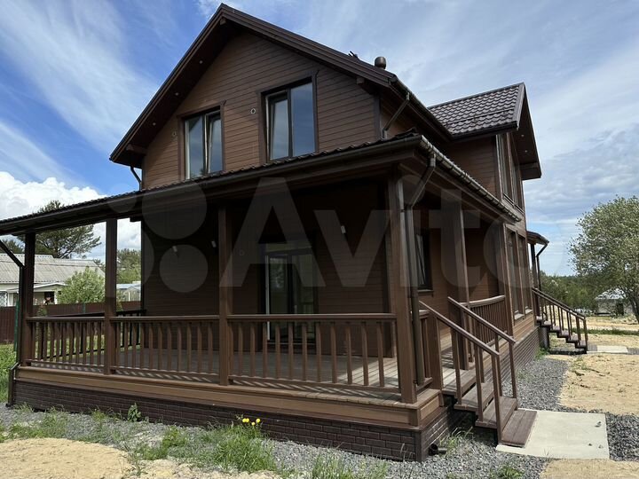 Коттедж 180 м² на участке 1 сот.