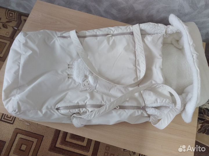 Переноска на меху (особенно актуально зимой)