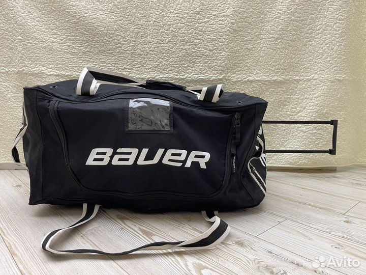 Хоккейная форма, коньки, клюшки, баул