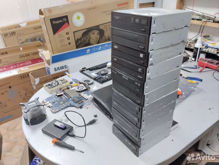 Dvd привод SATA