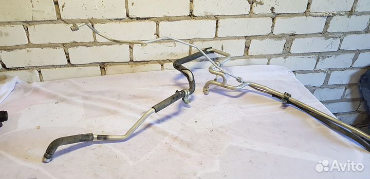 Mitsubishi pajero 3 Трубки кондиционера перед