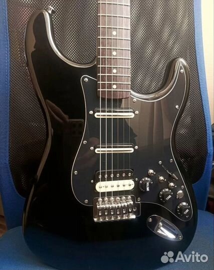 Электро гитара Fender squier