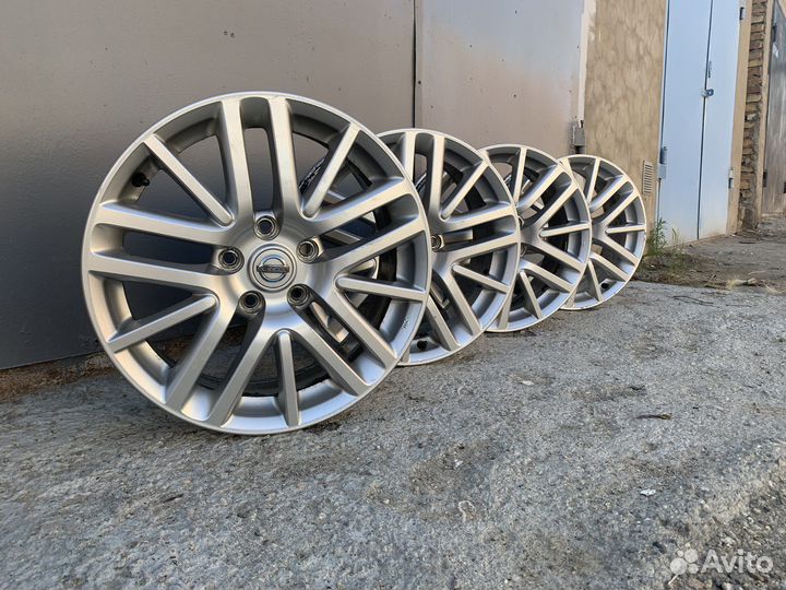 Литье Nissan r17