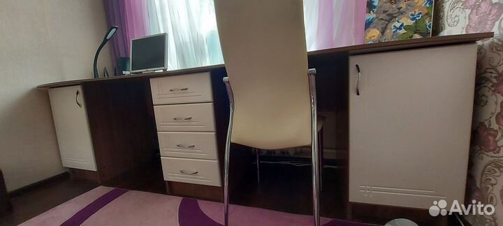 Стол компьютерный