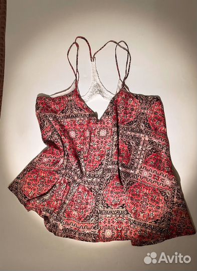 Топ женский Bershka 46-48 новый летний на бретелях