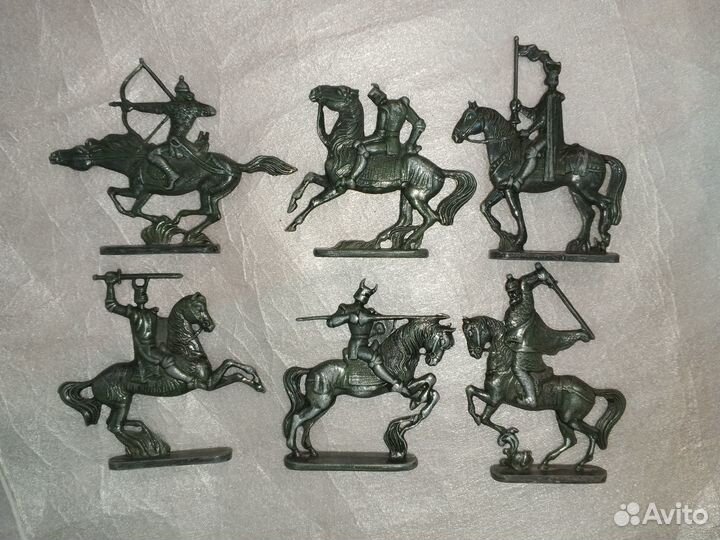 Солдатики СССР ГДР 57 шт оловянные пластмассовые