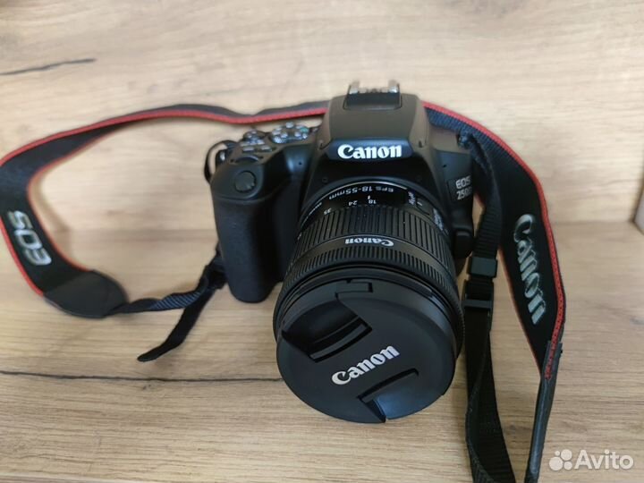 Canon EOS 250D Kit 18-55mm IS STM