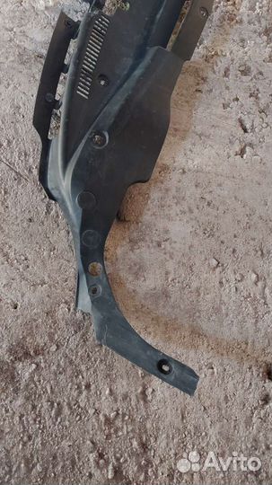 Накладка телевизора на Toyota Mark X