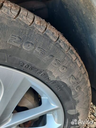 Pirelli Carrier 255/60 R16
