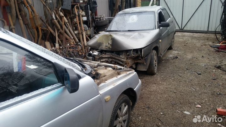 Крепления капота на Волгу