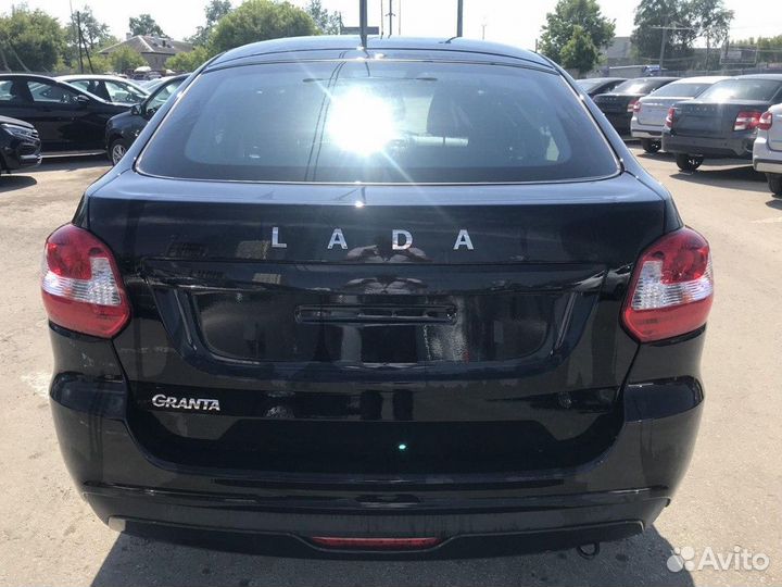 LADA Granta 1.6 МТ, 2025