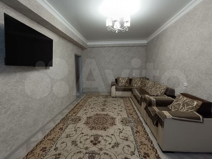 2-к. квартира, 70 м², 5/10 эт.