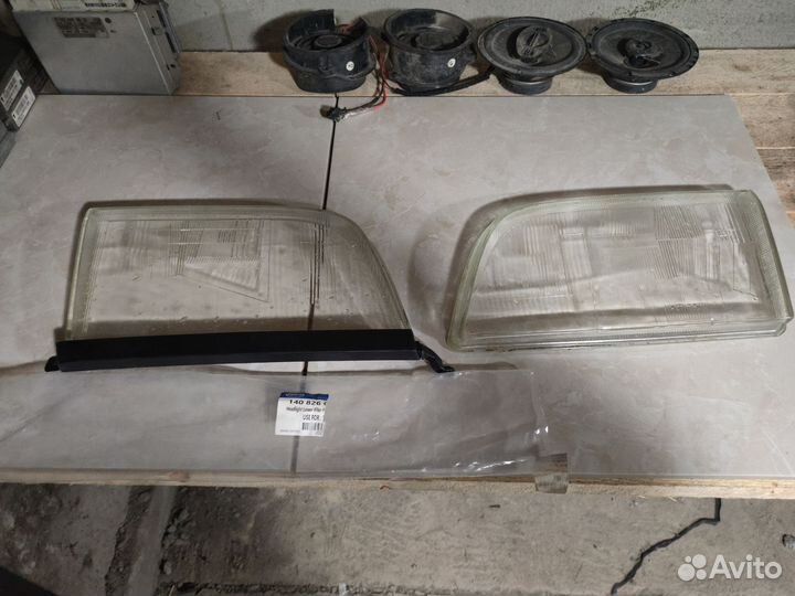 Стекла фар мерседес w140