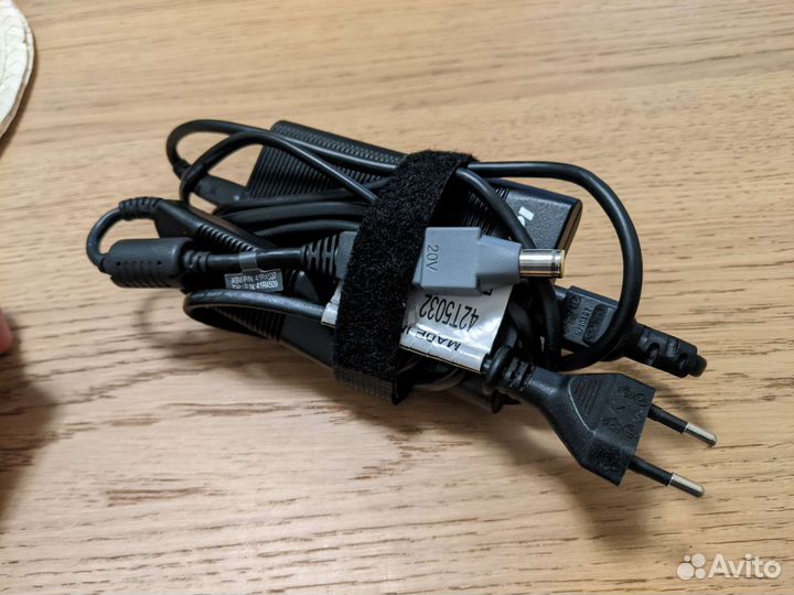 Lenovo зарядное устройство компактное