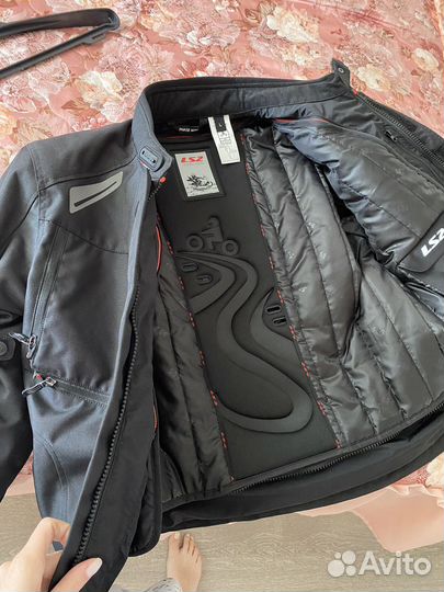 Мотокуртуа черная L (LS2 phase MAN jacket)