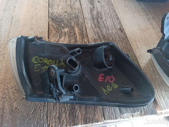 Поворотник левый Corolla 7 e100