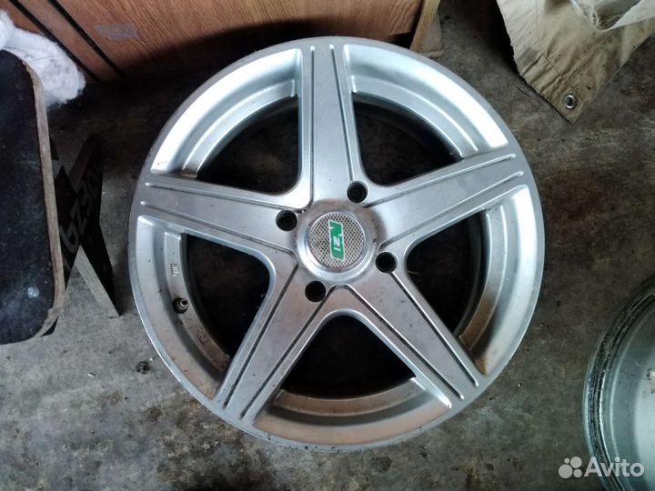Диски литые r15 4x114.3 Лачетти