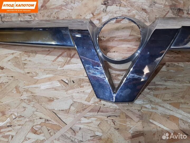 Накладка на решетку радиатора Opel Astra H