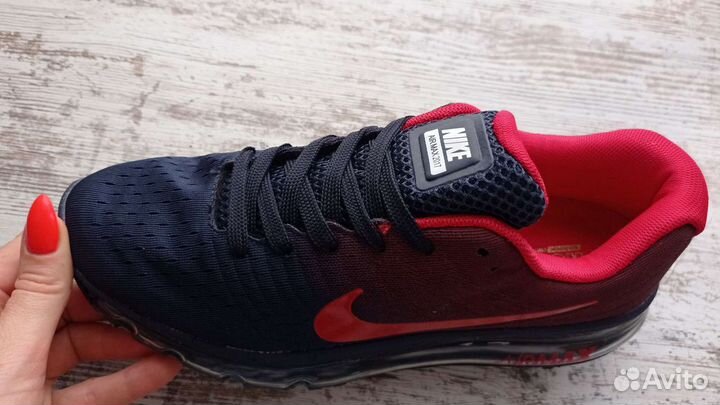 Кроссовки Nike