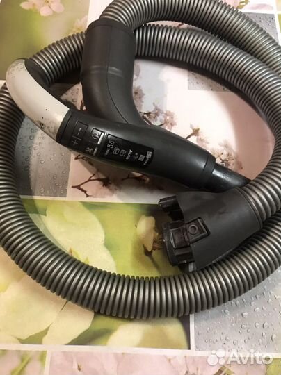 Шланг для пылесосов Miele с электрощётками