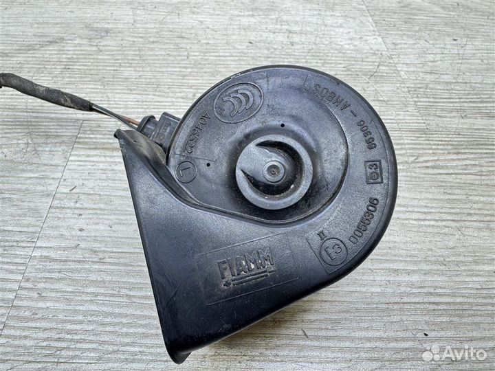 Звуковой сигнал Volkswagen Passat CC