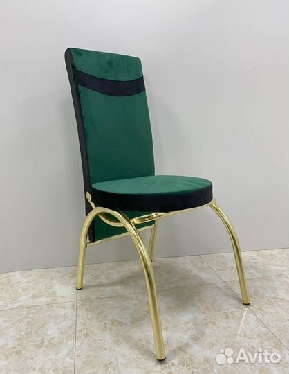 Столы и стулья