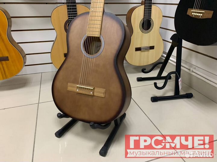 Семиструнная гитара (7-ми струнная гитара, Россия)