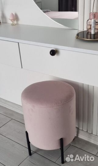 Пуфик в прихожую круглый