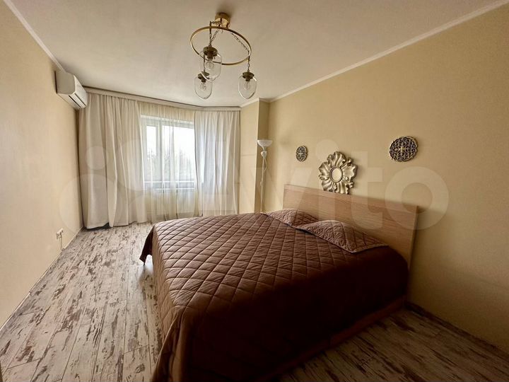 2-к. квартира, 56 м², 3/16 эт.