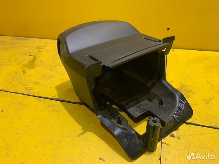 Кожух рулевой колонки Mazda 3 BL 2009-2011