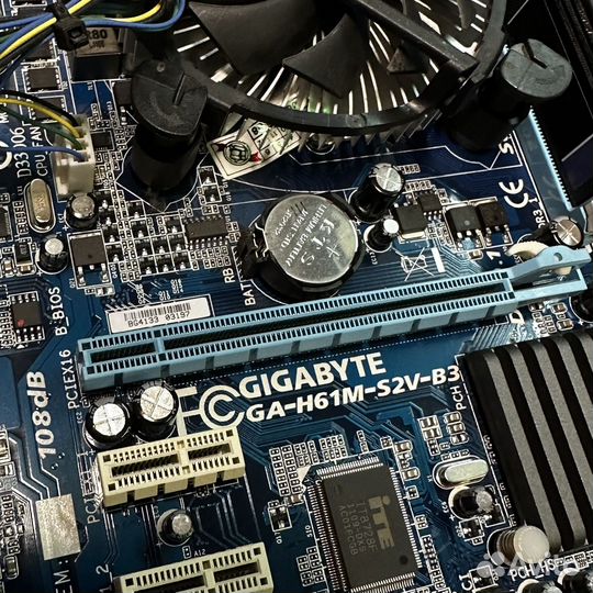 Мат. плата Gigabyte GA-H61M-S2V-B3, i3+озу