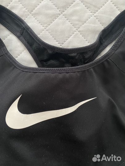 Топ Nike