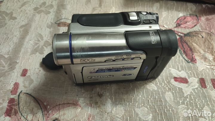 Видеокамера Panasonic NV-DC65