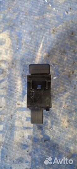 Кнопка открывания бензобака Nissan Teana J32 седан